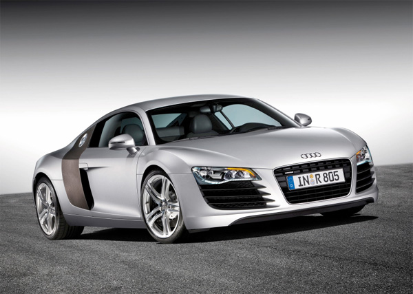 36_Audi-R8-vorne_high