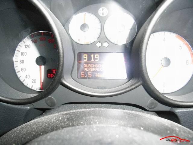 787 RIMG0936